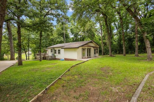 20584 E Grove Club Lake Rd, Whitehouse, TX, 75791-5915 | Card Image