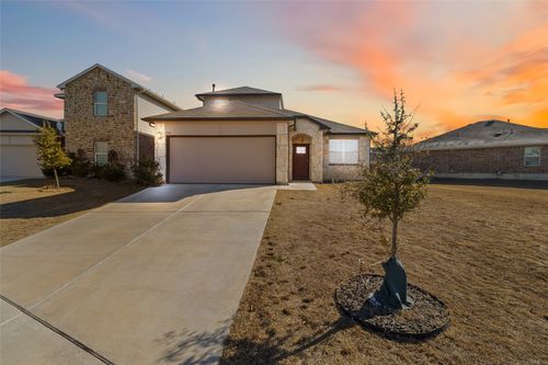 104 Sky Meadows Cir, San Marcos, TX, 78666-7788 | Card Image