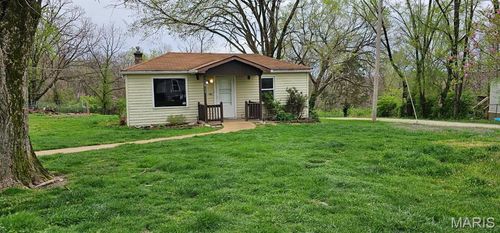 12753 Hencher Rd, De Soto, MO, 63020-4578 | Card Image