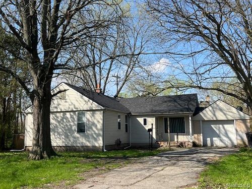 4117 Guilford St, Detroit, MI, 48224-2243 | Card Image