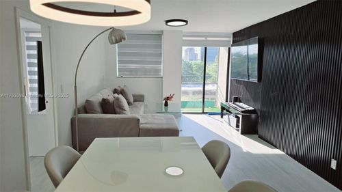 apt-4f-2821 Ne 163rd St, North Miami Beach, FL, 33160-4431 | Card Image