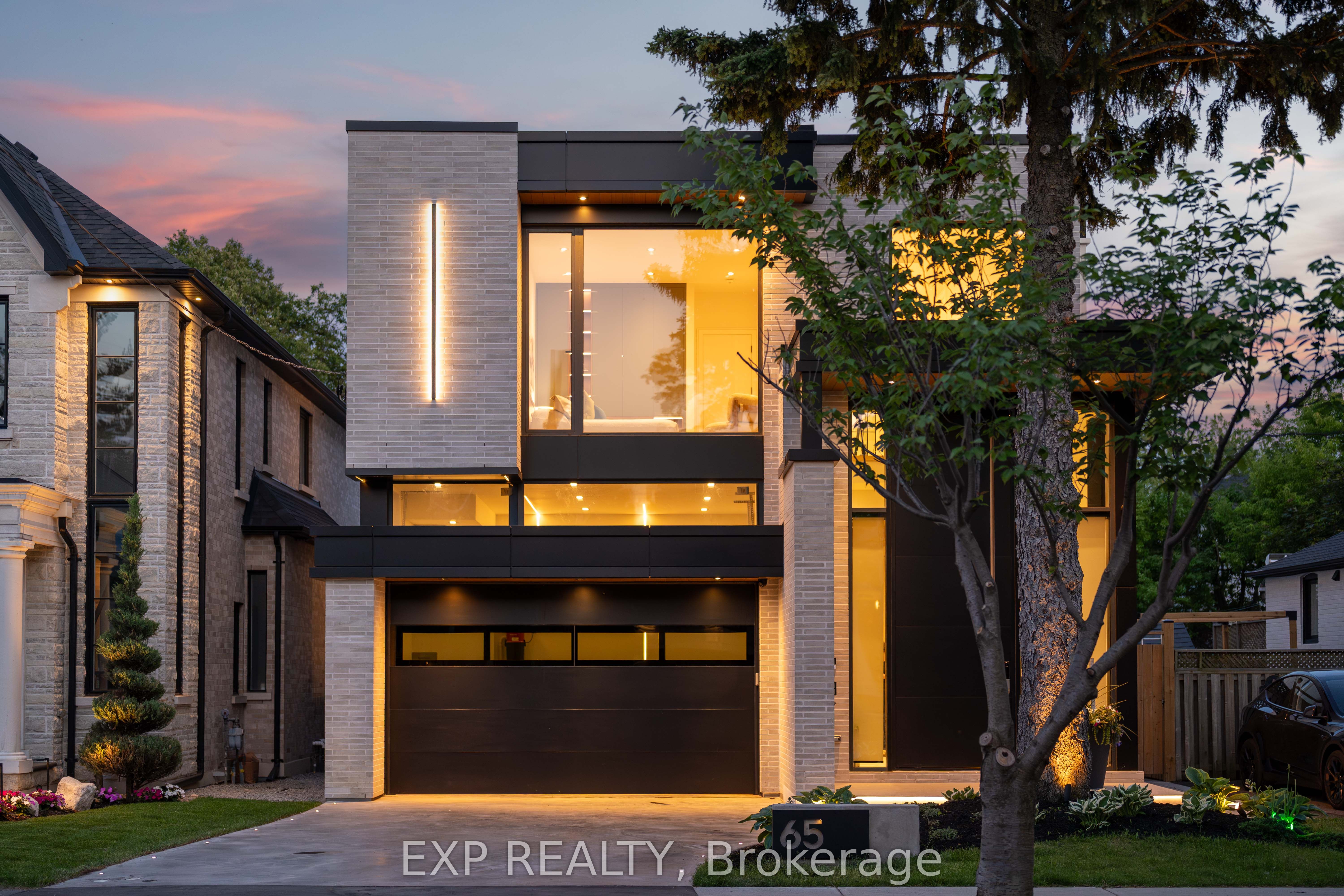 Residential in Toronto W07