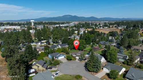 435 E Dana Ct, Hayden, ID, 83835-8277 | Card Image