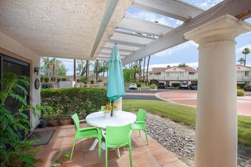m81-500 S Farrell Dr, Palm Springs, CA, 92264-8292 | Card Image