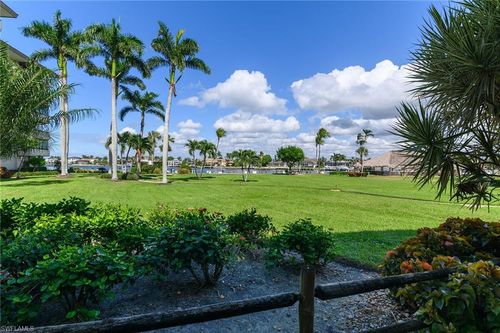 j1-657 Seaview Ct, MARCO ISLAND, FL, 34145-2909 | Card Image