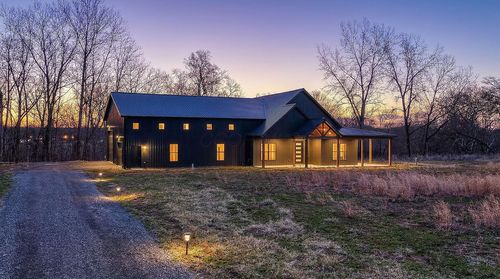 7836 Basil Rd Nw, Baltimore, OH, 43105-9601 | Card Image