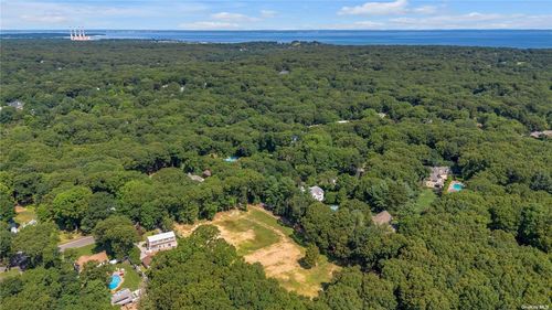 3 Heights Rd, Northport, NY, 11768-2626 | Card Image