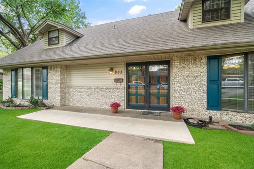 833 Ray Andra Dr, Desoto, TX, 75115-4407 | Card Image