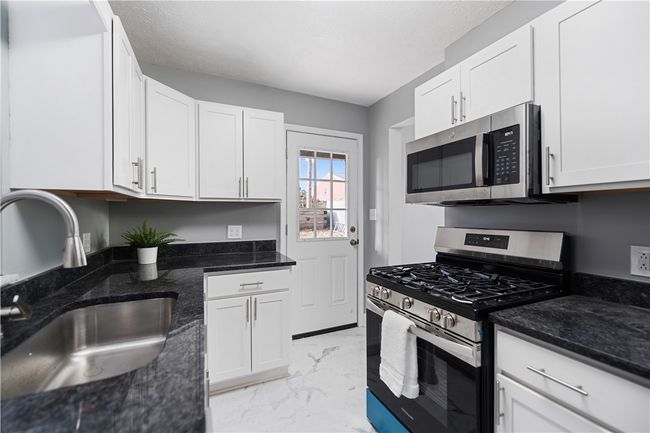 1565 Cumberland St, House other with 4 bedrooms, 2 bathrooms and 2 parking in Crafton PA | Image 14