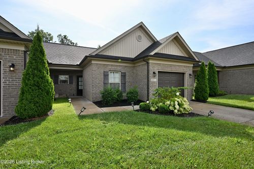 6411 Renate Rd, Louisville, KY, 40291-2689 | Card Image