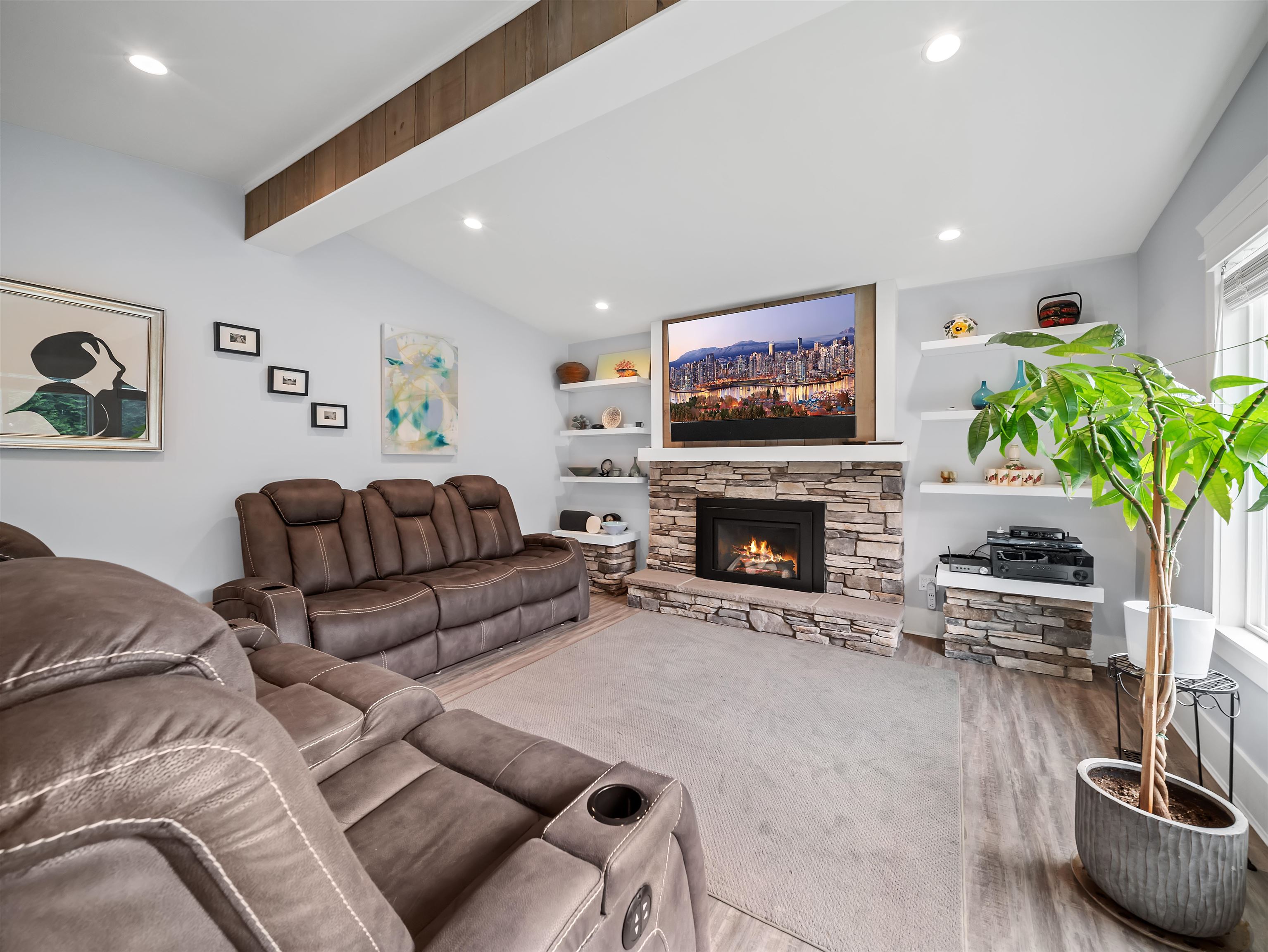 Residential in Langley 4