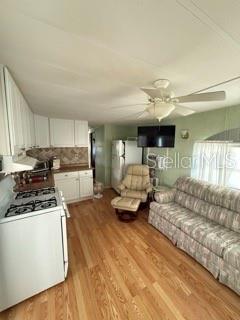 Residential in ENGLEWOOD 3