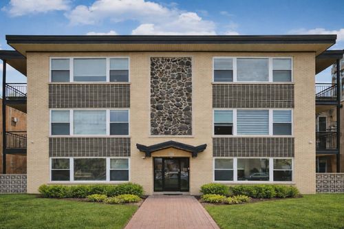 203-3045 Paris Ave, River Grove, IL, 60171-1257 | Card Image