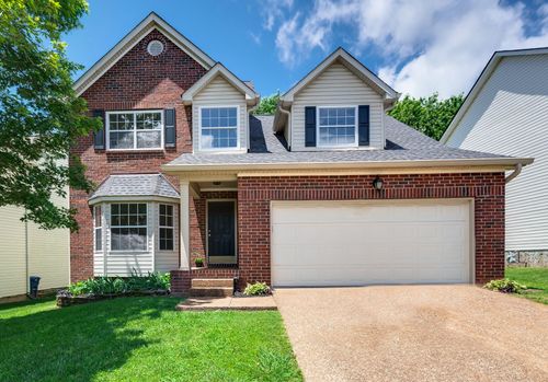 2210 Falcon Creek Dr, Franklin, TN, 37067-4098 | Card Image