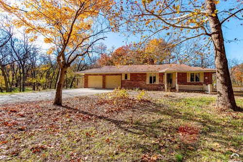 938 N 640th Rd, Baldwin City, KS, 66006-7388 | Card Image