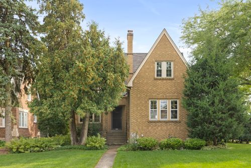 303 Hillside Avenue, Glen Ellyn, IL, 60137 | Card Image