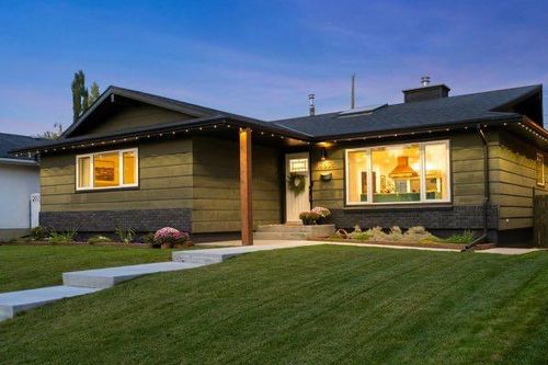 10832 Mapleford Rd Se, Calgary, AB, T2J1X8 | Card Image