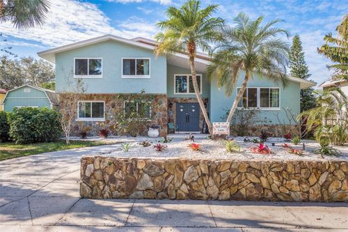 8240 144th Ln, SEMINOLE, FL, 33776-2801 | Card Image