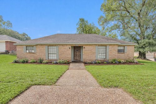 445 Augusta Dr, Huntsville, TX, 77340 | Card Image