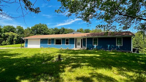 15501 Bishop Rd, Morrison, IL, 61270-9350 | Card Image