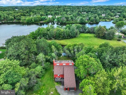 255 Cedar Dr, Long Pond, PA, 18334-7721 | Card Image