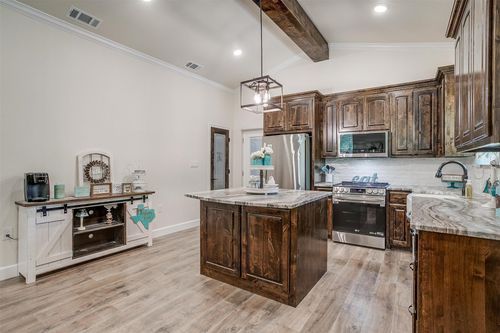 313 Broken, Perrin, TX, 76486-2004 | Card Image