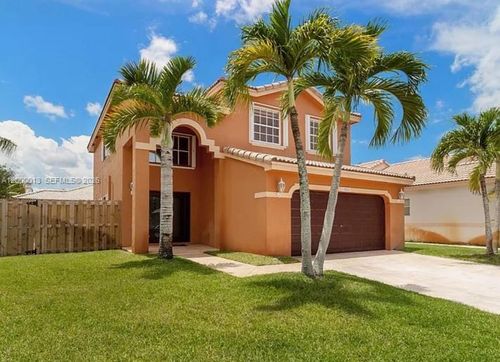 10526 Sw 14th Ct, Pembroke Pines, FL, 33025-4765 | Card Image