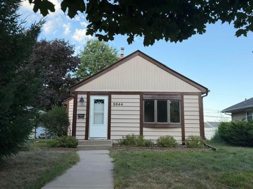 5844 43rd Ave S, Minneapolis, MN, 55417-3011 | Card Image