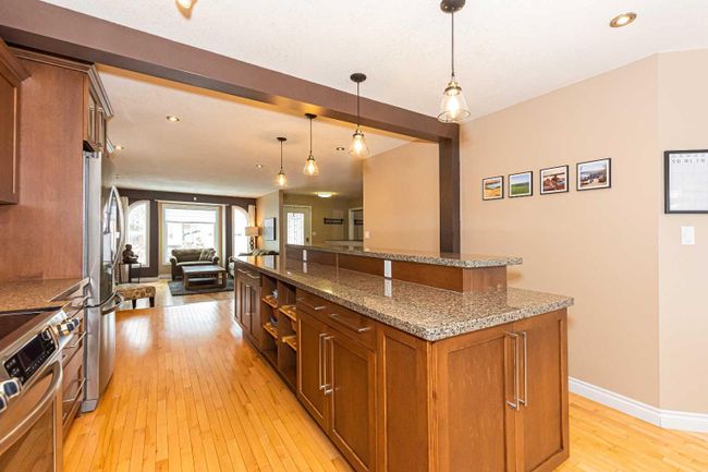 414 Ormsby Rd West Nw, Home with 3 bedrooms, 3 bathrooms and 4 parking in Edmonton AB | Image 11
