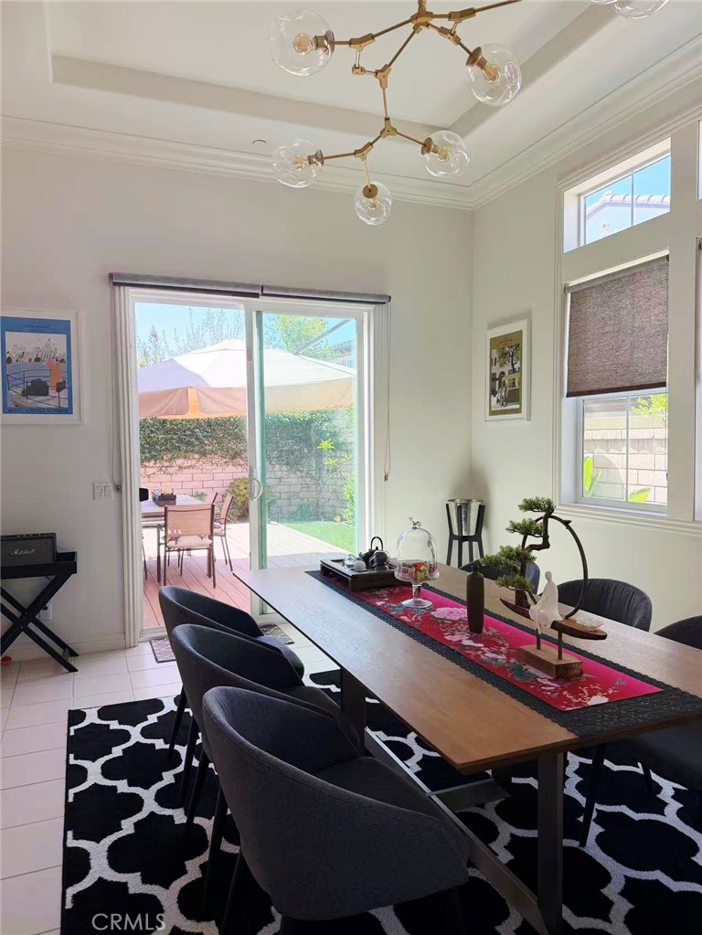 Residential Lease in Lake Forest 2