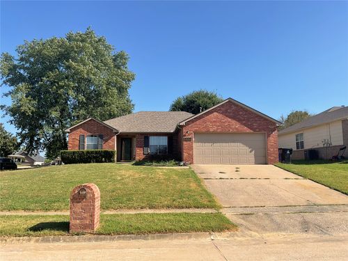 8400 Lansing St, Broken Arrow, OK, 74014-7404 | Card Image