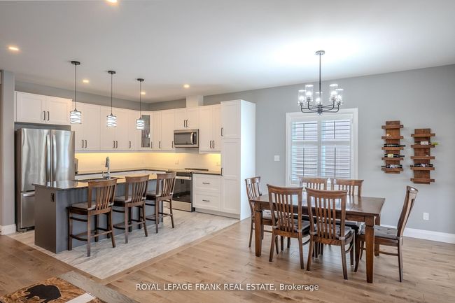 44 Birch Cres, House other with 2 bedrooms, 2 bathrooms and 4 parking in Bobcaygeon ON | Image 4