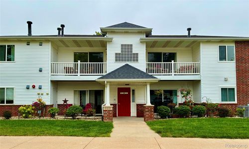 512 Carom Cir, Mason, MI, 48854-9373 | Card Image