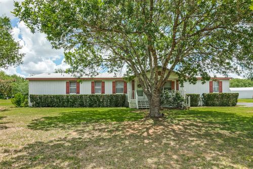 17418 Fx Ball Dr, Elmendorf, TX, 78112-5523 | Card Image