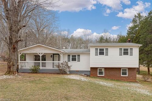 143 Bowes St, Pelham, NC, 27311-8760 | Card Image