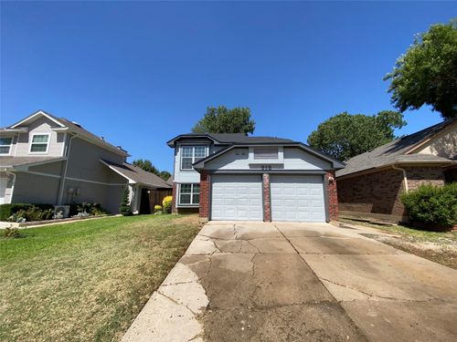 918 Sylvan Creek Dr, Lewisville, TX, 75067-4232 | Card Image