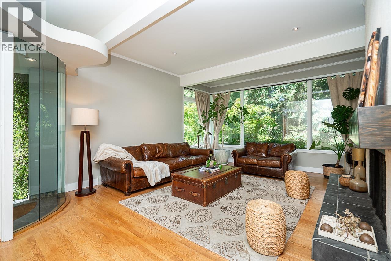 Residential in West Vancouver 5