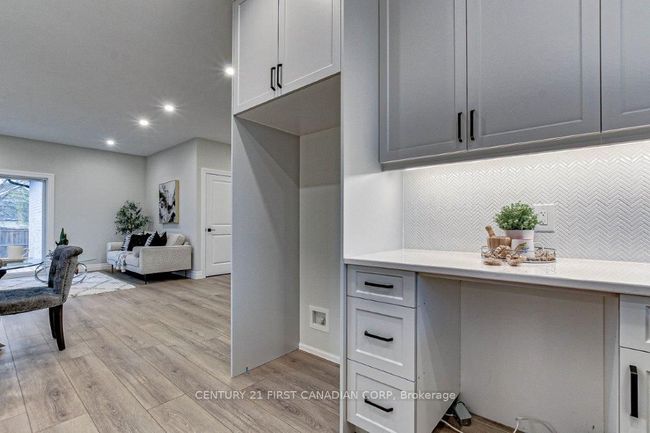 163 Elgin Ave E, House other with 3 bedrooms, 2 bathrooms and 2 parking in Goderich ON | Image 10