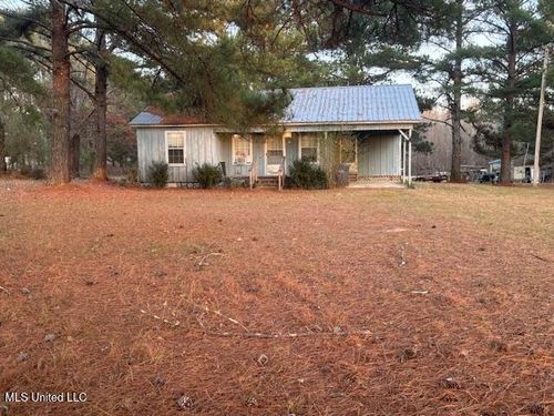 2003 Rocky Creek Rd, Morton, MS, 39117-8839 | Card Image