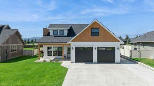140 Owl Loop, Kalispell, MT, 59901-6861 | Card Image
