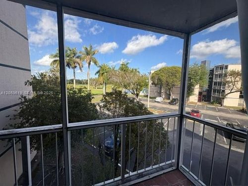 d302-7035 Nw 186th St, Hialeah, FL, 33015-3180 | Card Image