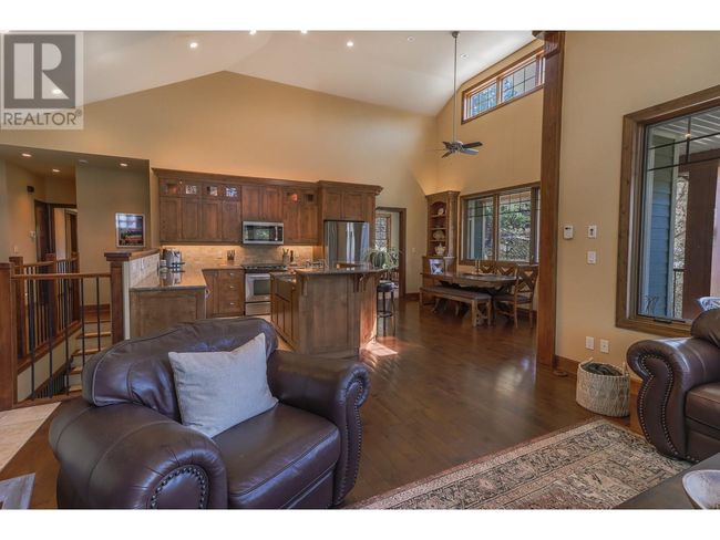 6308 Ash Rd, House other with 3 bedrooms, 3 bathrooms and 5 parking in Wasa BC | Image 10