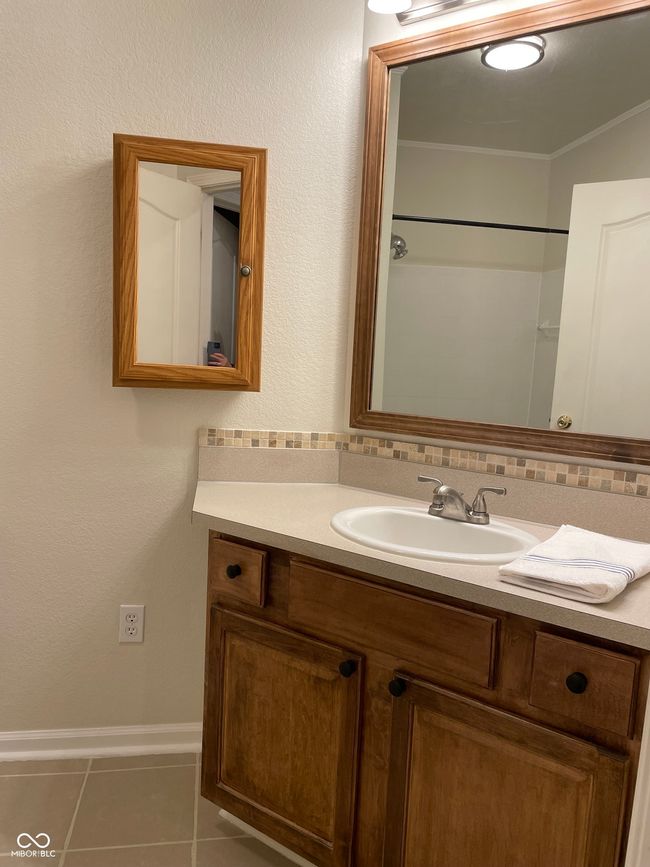 APT-2C - 12820 University Cres, Condo with 3 bedrooms, 2 bathrooms and null parking in Carmel IN | Image 21
