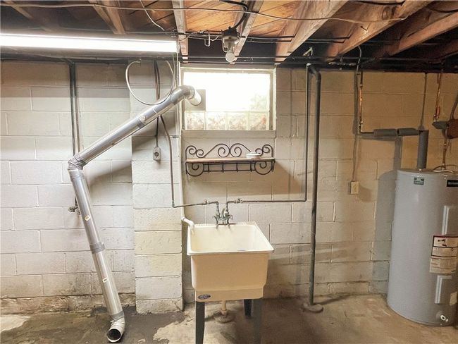376 Chapel Rd, House other with 3 bedrooms, 1 bathrooms and 2 parking in Aliquippa PA | Image 28