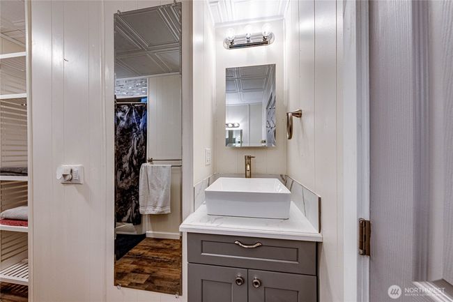 The second sink in the primary bath. | Image 23