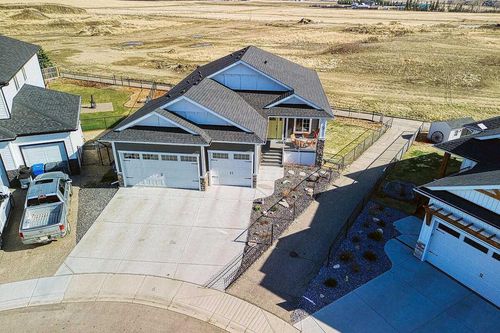 9 Bishop Circle, Carstairs, AB, T0M0N0 | Card Image