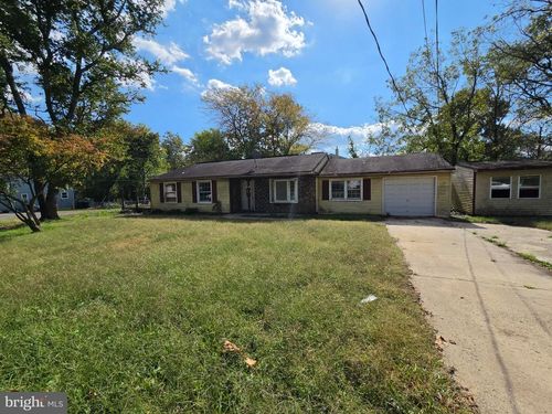 450 S Hawthorne Ave, Lindenwold, NJ, 08021-1766 | Card Image