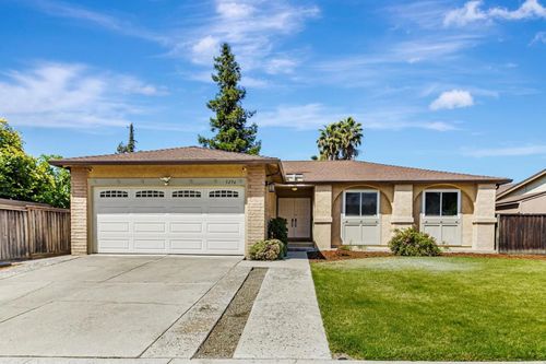 3296 Flintdale Dr, San Jose, CA, 95148-1233 | Card Image