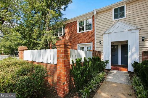 a-2621 S Walter Reed Dr, ARLINGTON, VA, 22206-1224 | Card Image