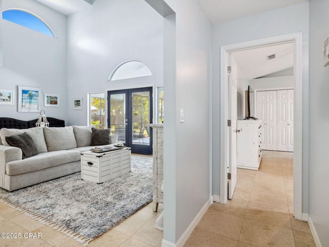 550 Seabreeze Cir, House other with 3 bedrooms, 3 bathrooms and null parking in Seacrest FL | Image 26